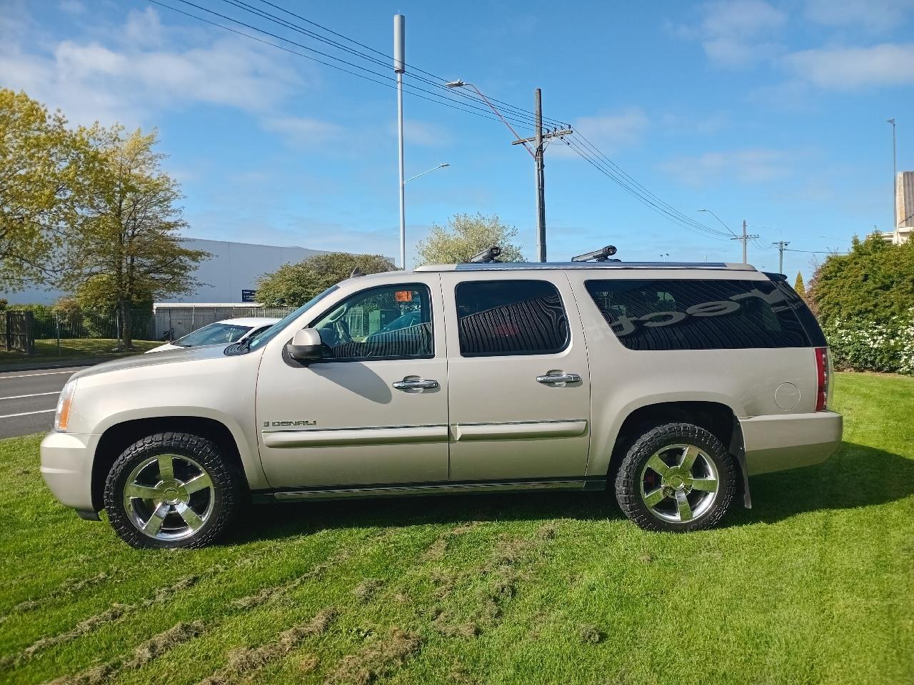 image-1, 2007 GMC YUKON XL DENALI at Christchurch