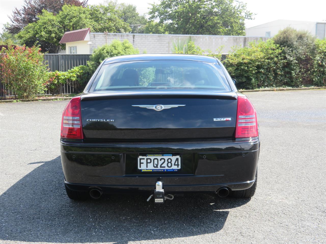 image-5, 2007 Chrysler 300 SRT V8 at Gore