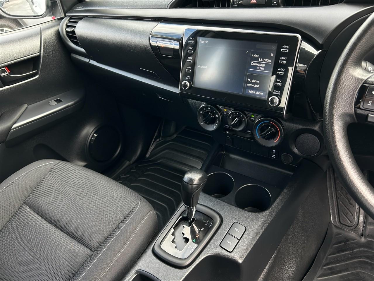 image-10, 2024 Toyota Hilux SR TD EC 2.8DT at Waimakariri