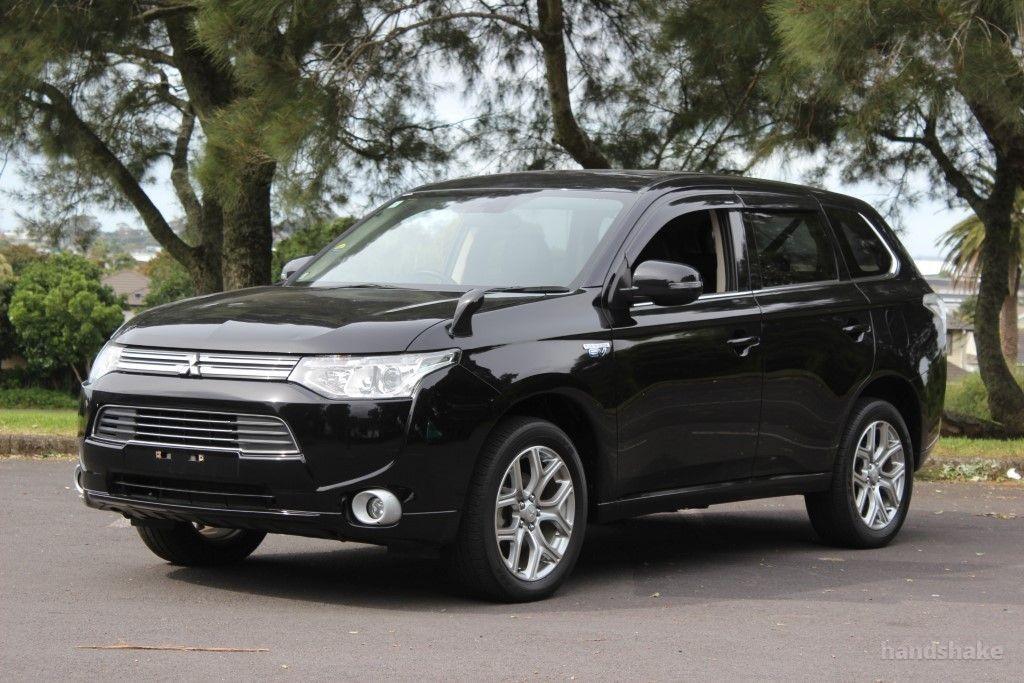 2013 Mitsubishi Outlander PHEV * NZ Maps / 34kms * on handshake
