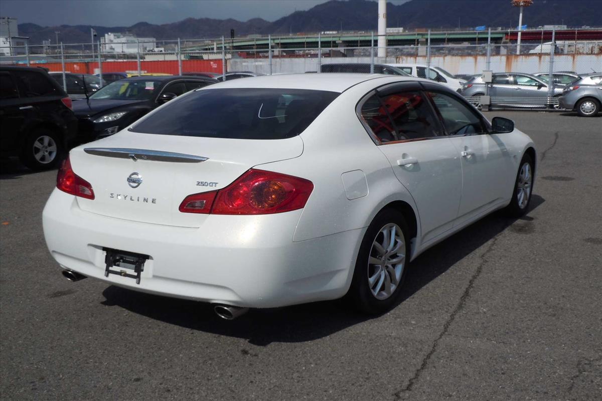 2009 Nissan Skyline 250GT Type V on handshake