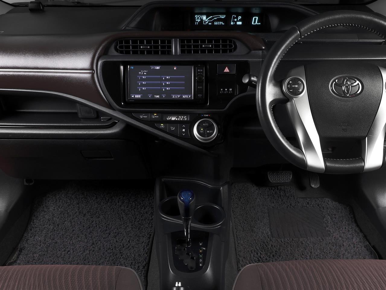 image-10, 2015 Toyota Aqua 1.5lt Hybrid G-Package at Christchurch