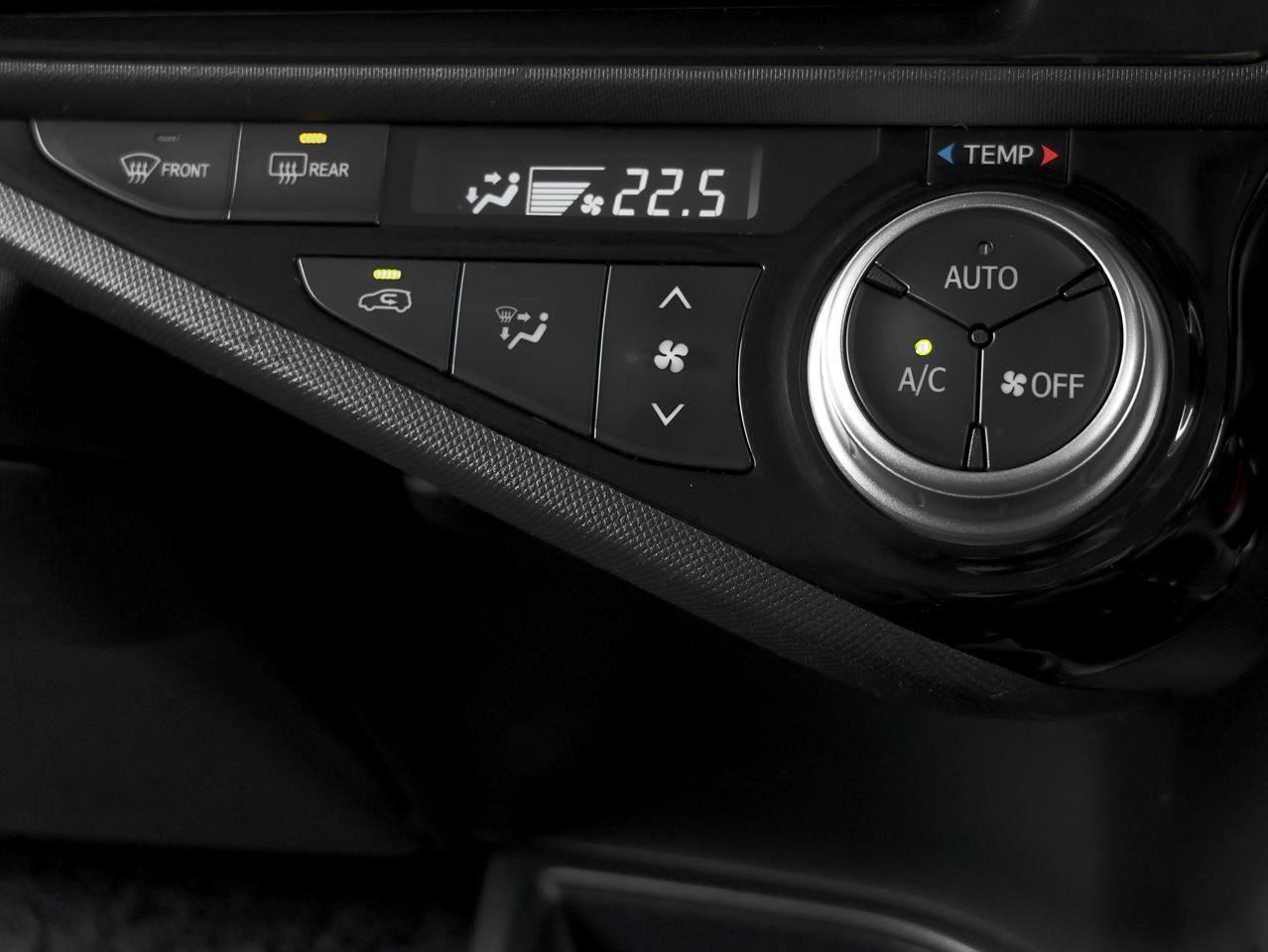 image-16, 2015 Toyota Aqua 1.5lt Hybrid G-Package at Christchurch