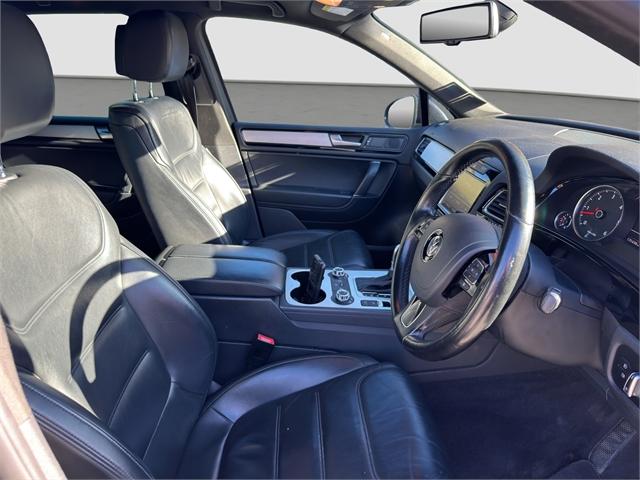image-9, 2014 Volkswagen Touareg TDI 250kW at Queenstown-Lakes