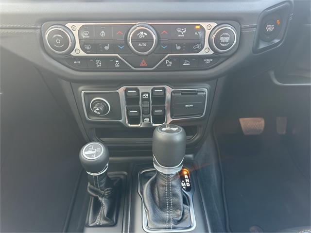 image-10, 2025 Jeep Wrangler Overland 2.0P/4WD at Queenstown-Lakes