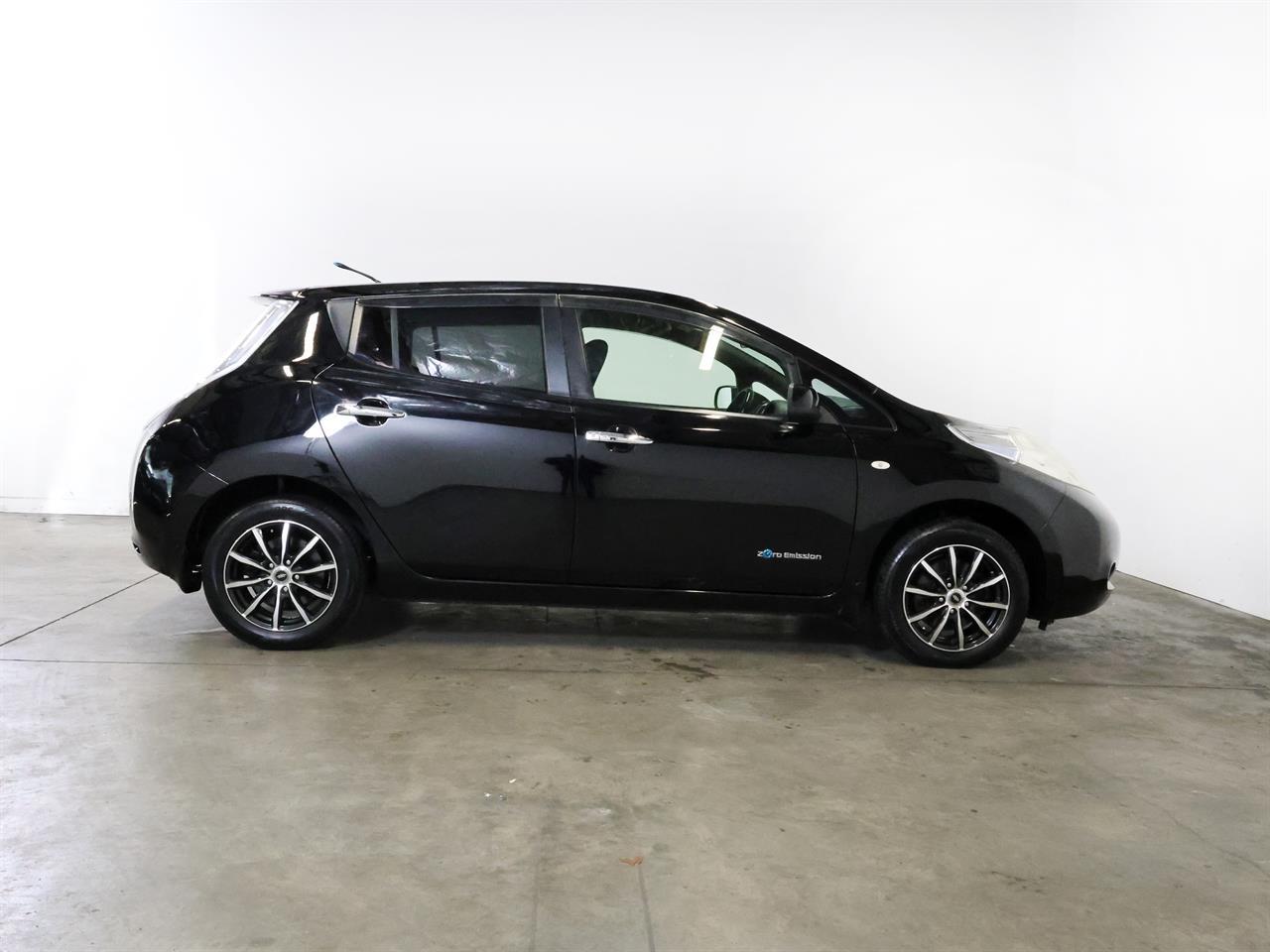 image-9, 2014 Nissan Leaf 24X at Christchurch