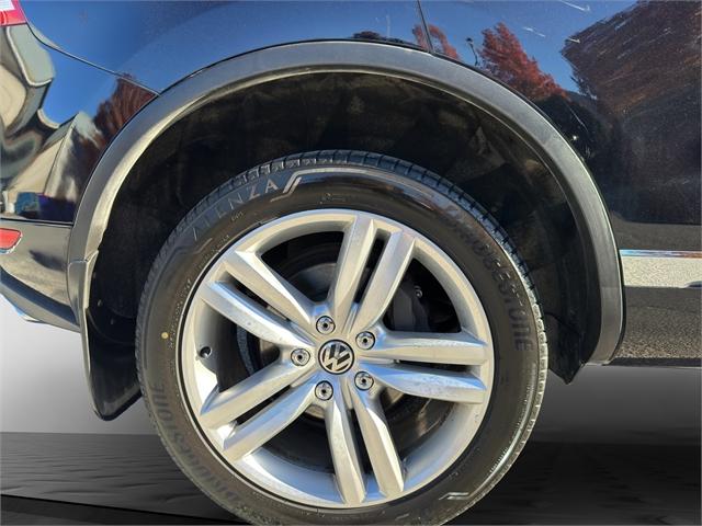 image-16, 2014 Volkswagen Touareg TDI 250kW at Queenstown-Lakes