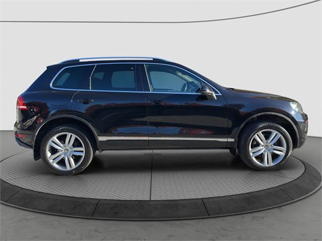 image-7, 2014 Volkswagen Touareg TDI 250kW at Queenstown-Lakes