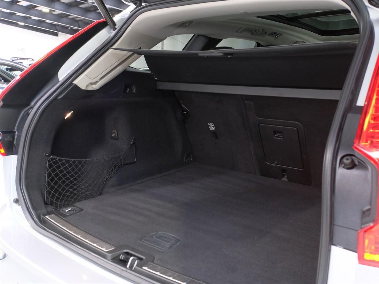 image-19, 2017 Volvo XC60 T5 AWD 'Inscription' at Christchurch