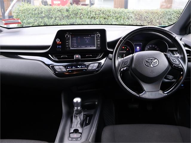 image-10, 2017 Toyota C-HR S 1.8 Hybrid SUV at Christchurch