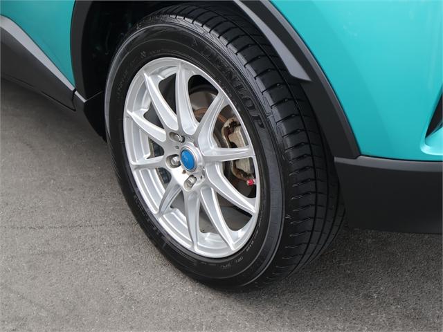 image-16, 2017 Toyota C-HR S 1.8 Hybrid SUV at Christchurch
