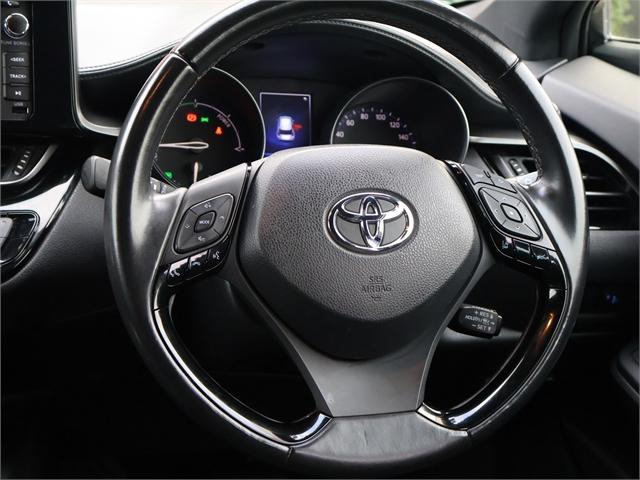 image-11, 2017 Toyota C-HR S 1.8 Hybrid SUV at Christchurch