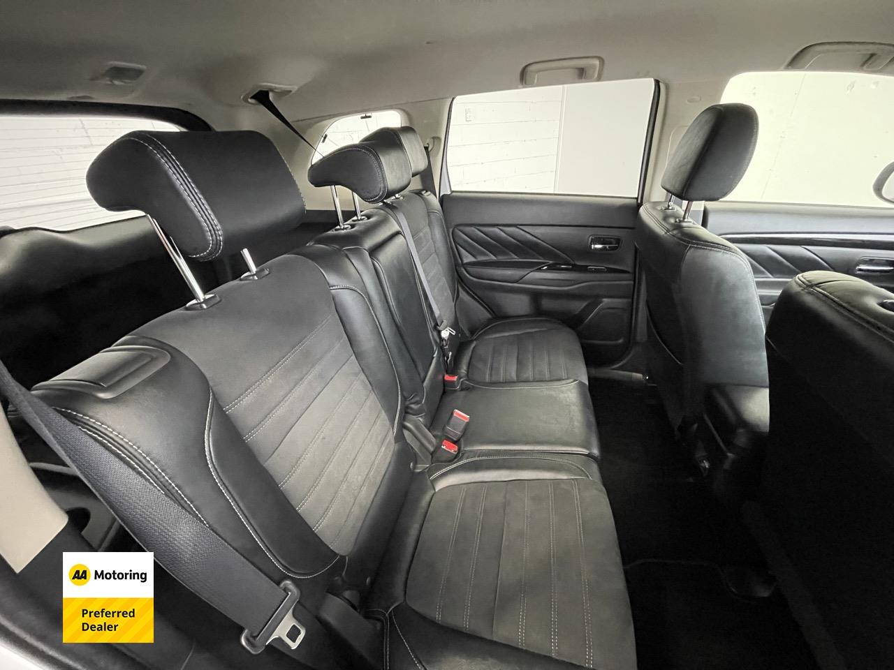 image-10, 2015 Mitsubishi OUTLANDER 4WD PHEV G SAFETY PACKAG at Christchurch