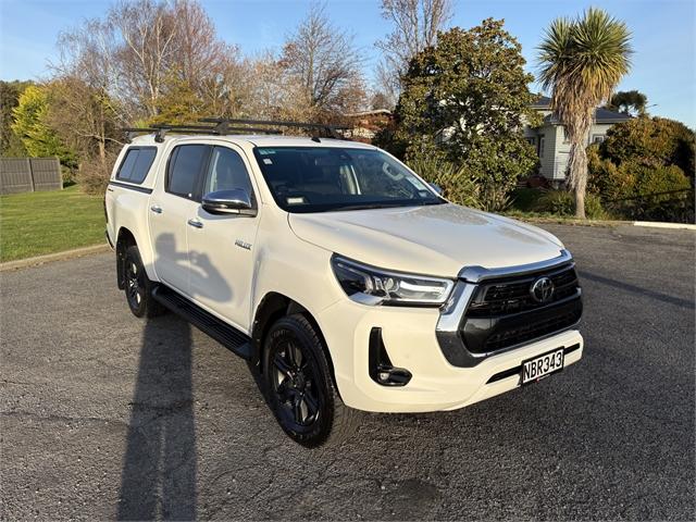 image-0, 2020 Toyota Hilux SR5 2.8DT 6AT 2WD DCW/4D/5S at Waimakariri