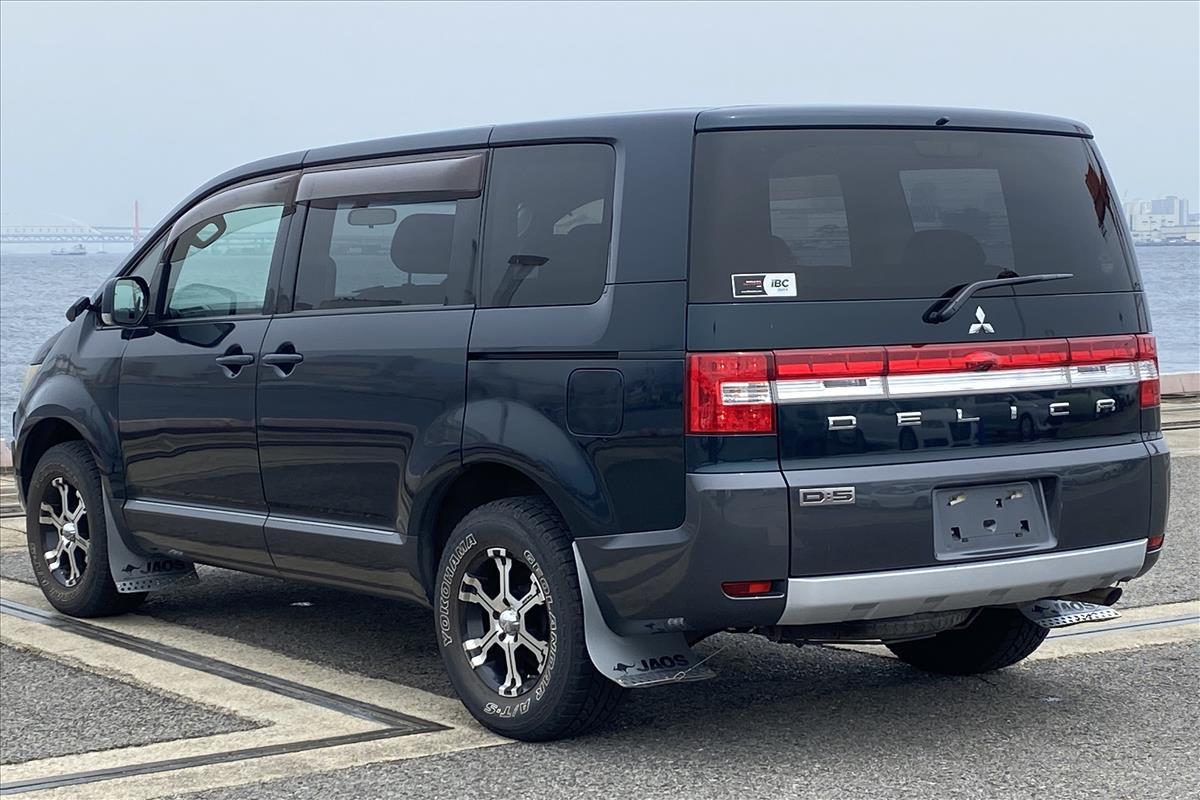 Mitsubishi delica 2007