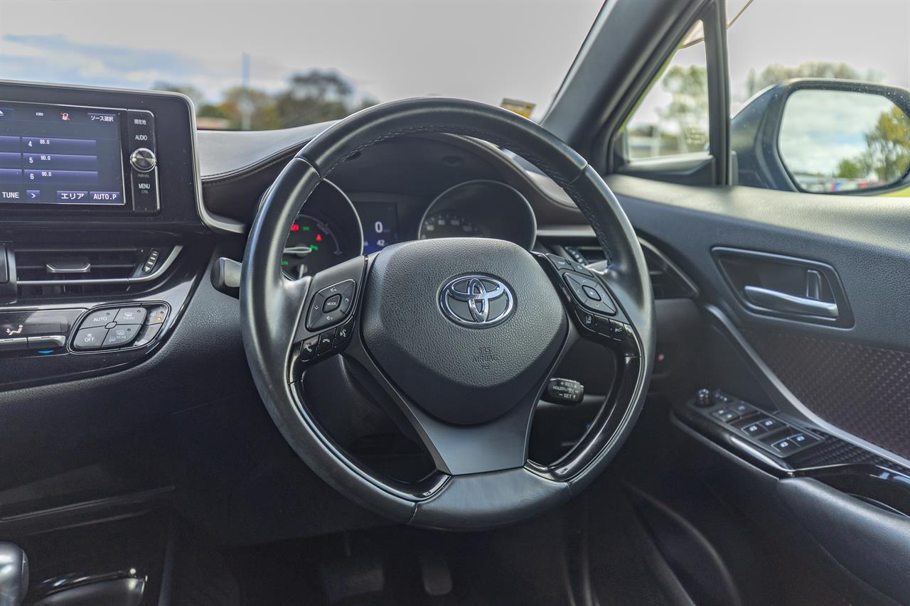 image-7, 2018 Toyota C-HR (CHR) Hybrid G at Christchurch