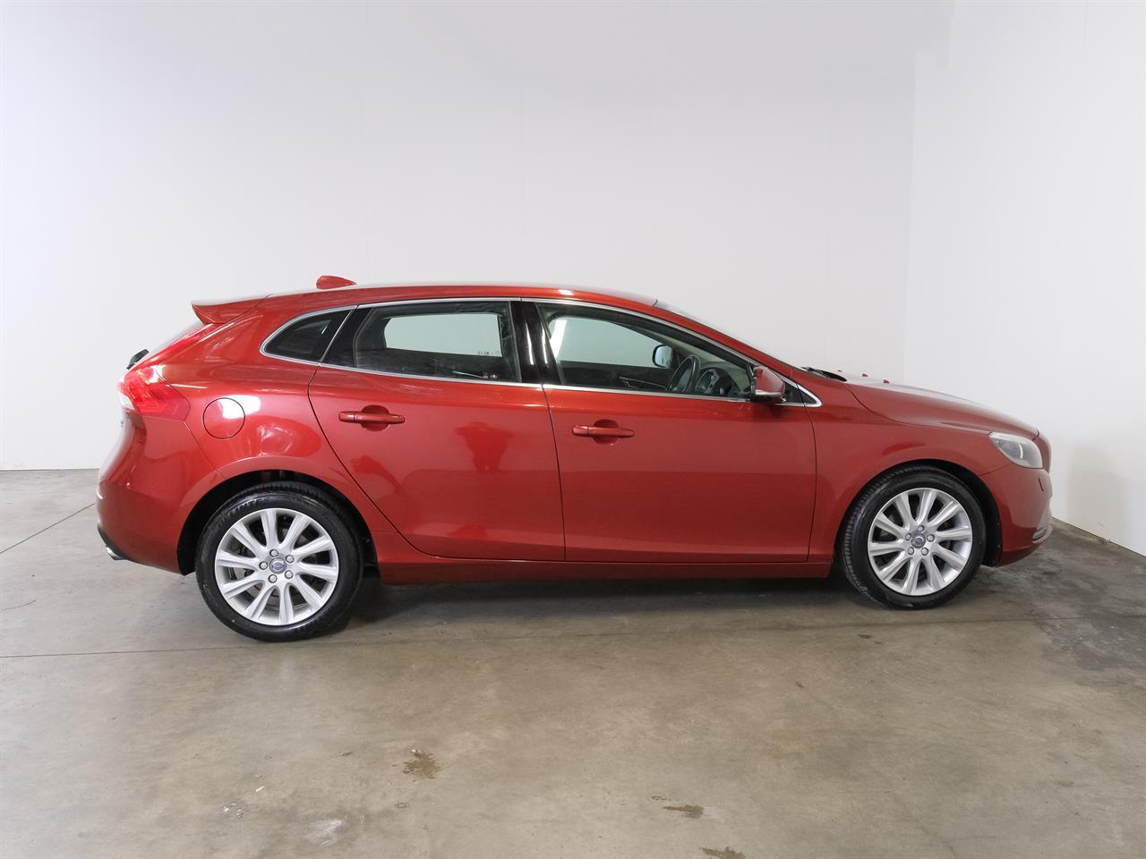 image-10, 2015 Volvo V40 T4 at Christchurch