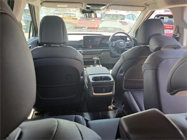 image-18, 2024 Kia Carnival Deluxe 2.2 Diesel 8A/T at Invercargill