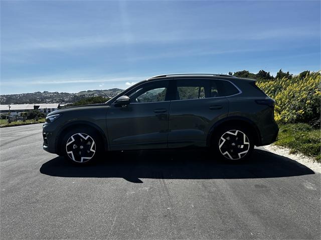 image-3, 2024 Volkswagen Tiguan R-Line 1.4PT/7AT at Dunedin