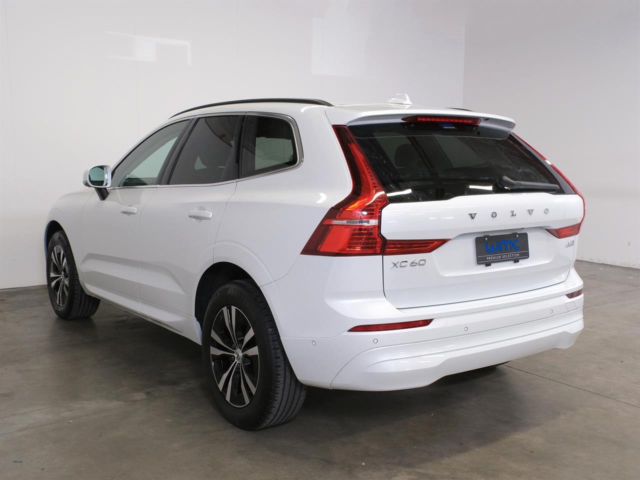 image-5, 2022 Volvo XC60 B5 AWD 'Momentum Package' at Christchurch