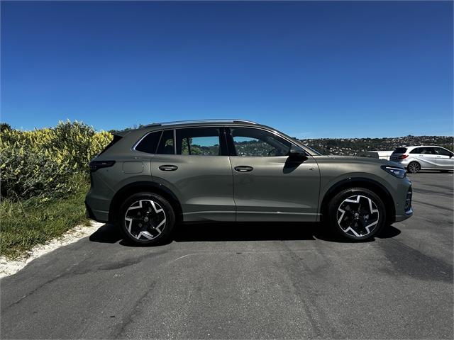 image-6, 2024 Volkswagen Tiguan R-Line 1.4PT/7AT at Dunedin