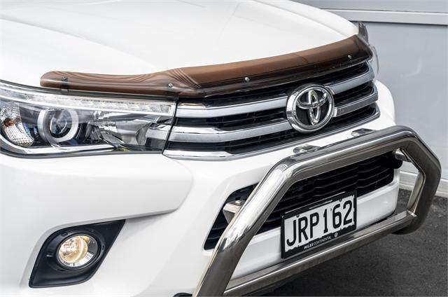 image-1, 2016 Toyota Hilux Sr5 Td Dc 2.8D/4Wd/6 at Christchurch