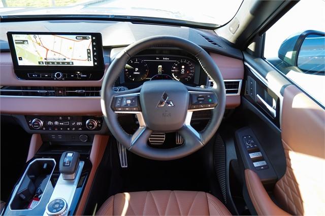 image-7, 2025 Mitsubishi Outlander 2.5 Exceed 4x4 facelift at Dunedin