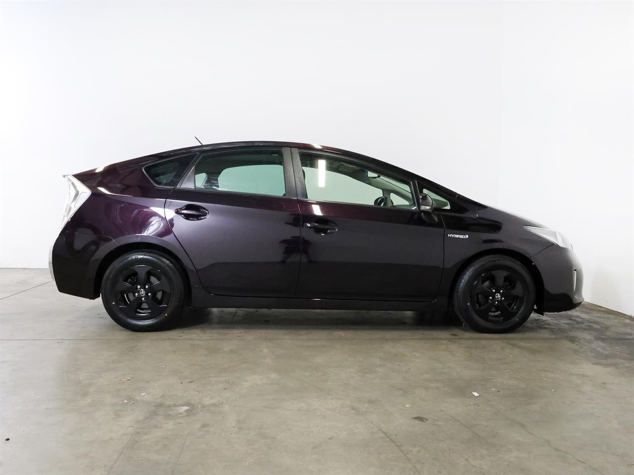 image-9, 2012 Toyota Prius 1.8lt Hybrid G-Package at Christchurch