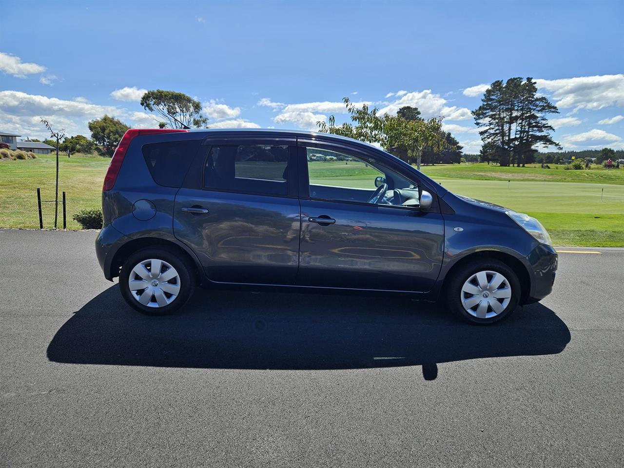 image-6, 2011 Nissan Note at Christchurch