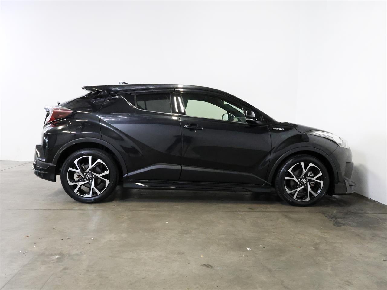 image-9, 2017 Toyota C-HR Hybrid G-Package at Christchurch