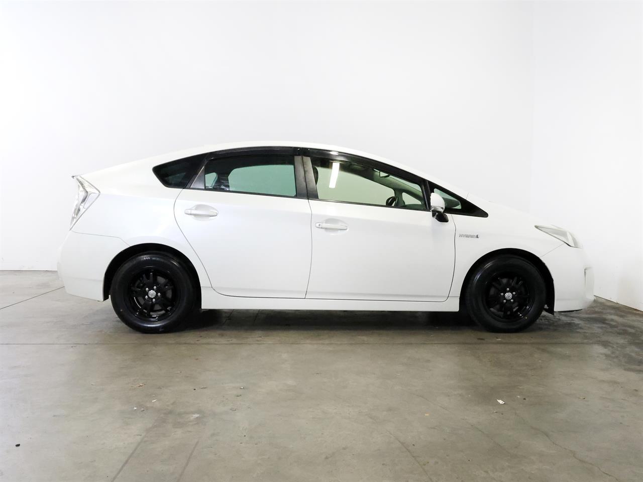 image-8, 2014 Toyota Prius 1.8lt Hybrid G-Package at Christchurch