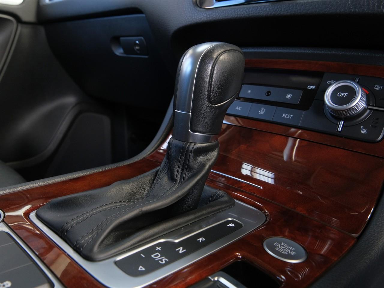 image-14, 2015 Volkswagen Touareg V6 'Upgrade Package' 4WD at Christchurch