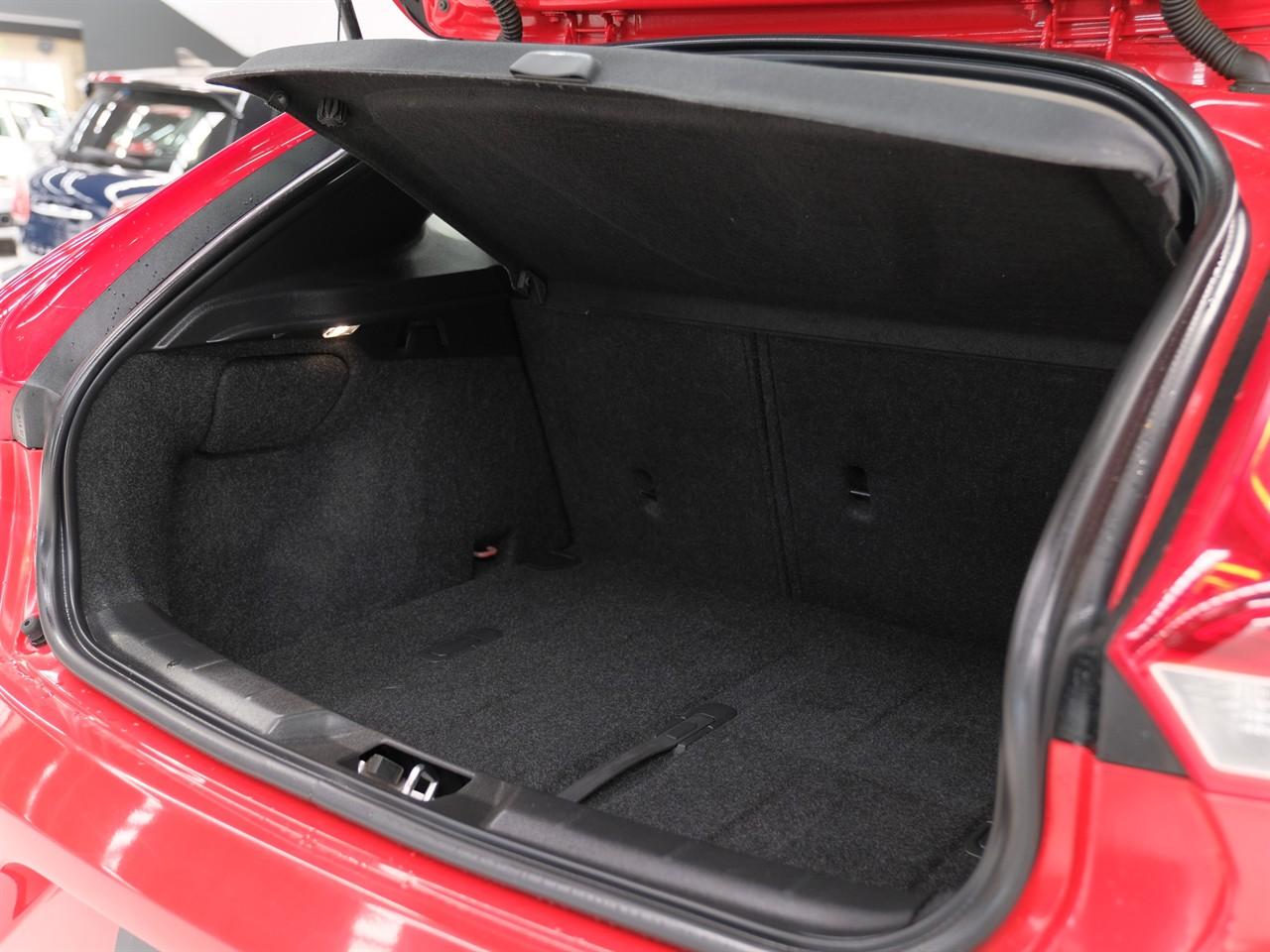 image-19, 2015 Volvo V40 T4 at Christchurch