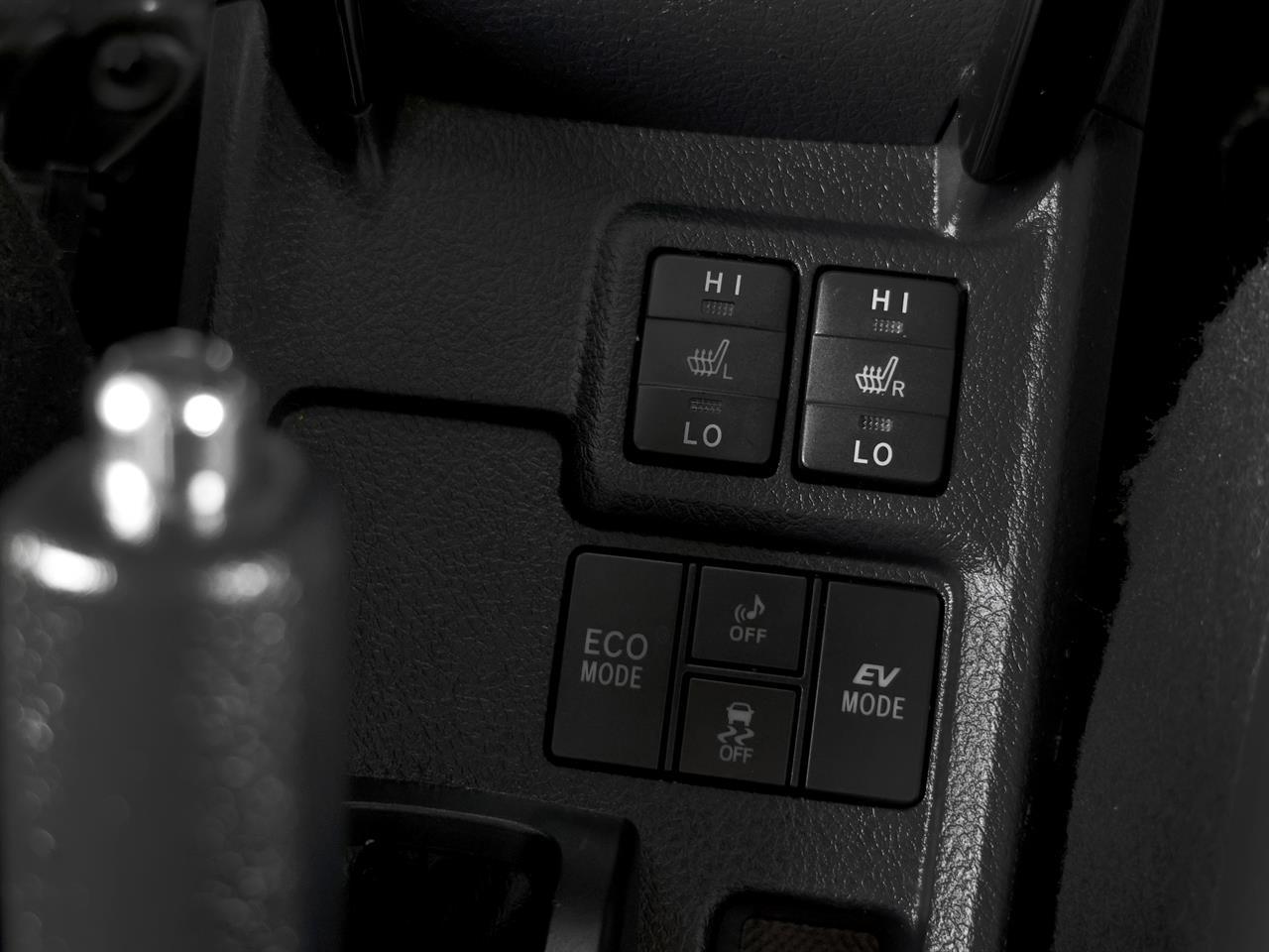 image-14, 2015 Toyota Corolla Fielder Hybrid G 'Aero Tourer' at Christchurch