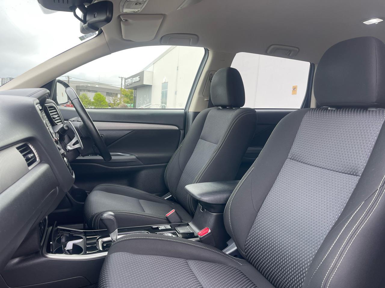 image-9, 2017 Mitsubishi Outlander 4WD 24G 7SEATER at Christchurch