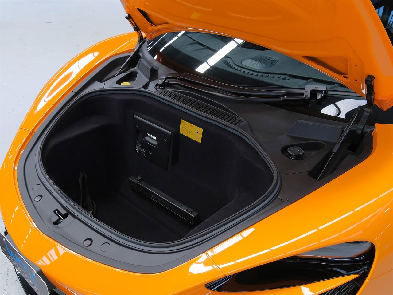 image-19, 2023 Mclaren Artura at Christchurch