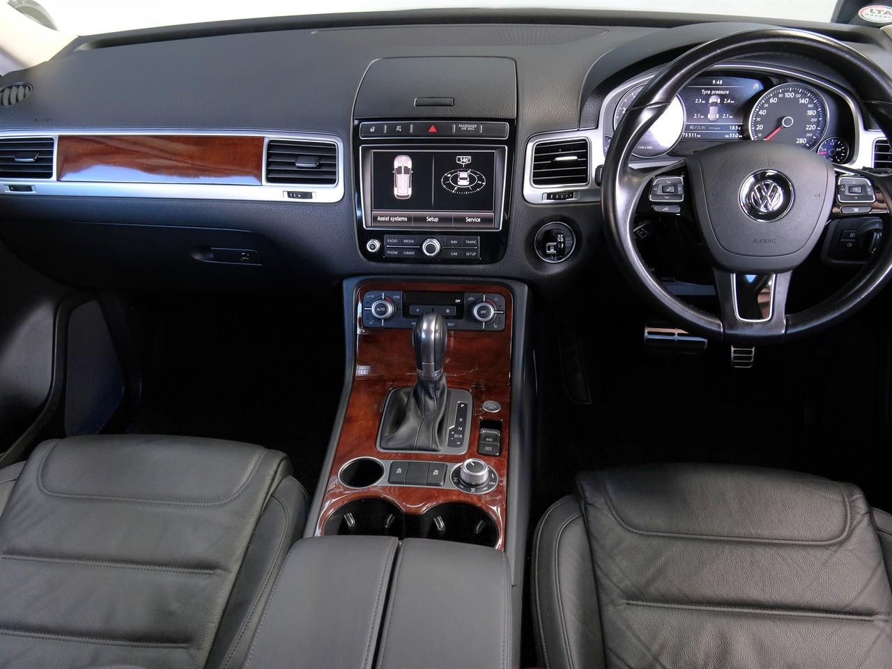 image-10, 2015 Volkswagen Touareg V6 'Upgrade Package' 4WD at Christchurch