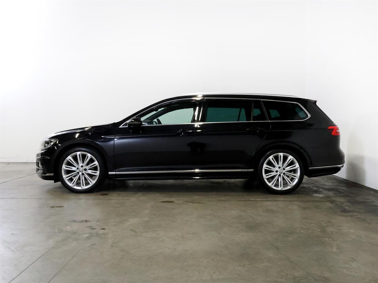 image-4, 2018 Volkswagen Passat Wagon 2.0TSI R-Line at Christchurch