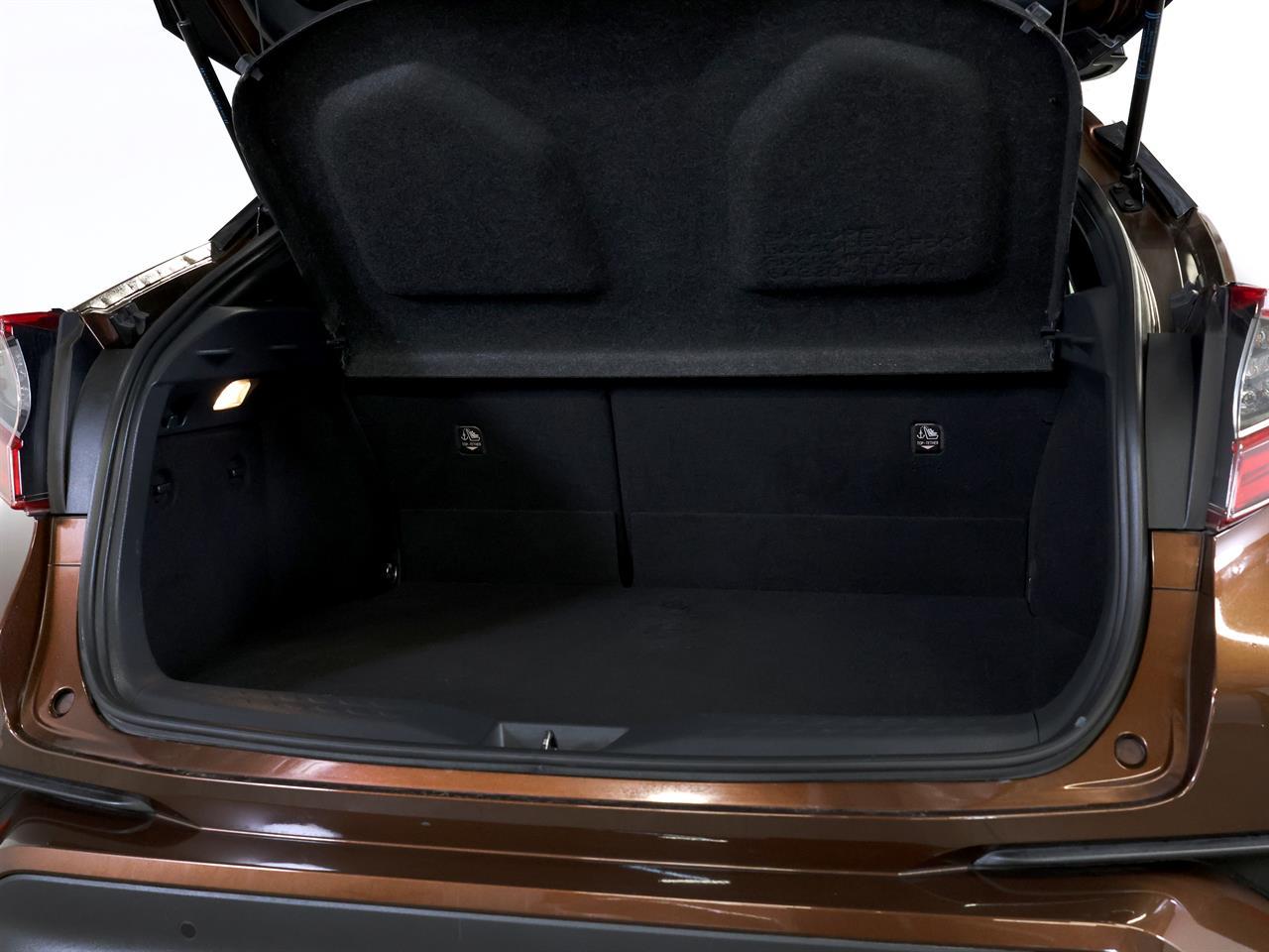 image-19, 2019 Toyota C-HR Hybrid G-Package at Christchurch