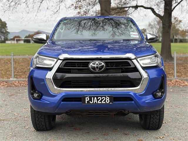 image-1, 2022 Toyota Hilux Sr5 Td Dc 2.8Dt/4Wd at Christchurch
