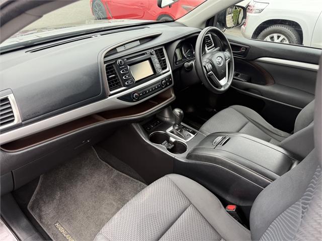image-10, 2014 Toyota Highlander GX AWD 3.5P V6 7 Seater at Christchurch