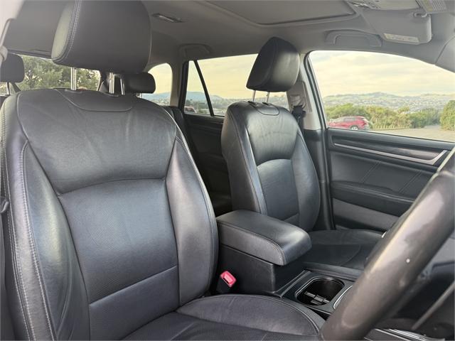 image-2, 2017 Subaru Outback 3.6R 3.6P/4Wd/6Cvt at Dunedin