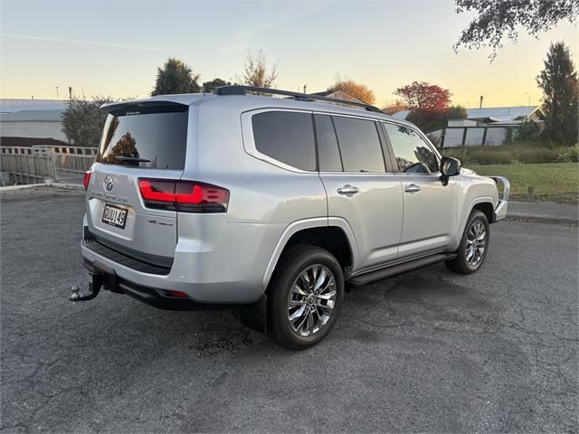 image-3, 2024 Toyota Land Cruiser 300 VX Limited 3.3DT 10AT at Waimakariri