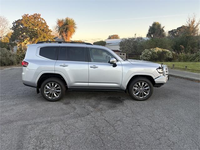 image-2, 2024 Toyota Land Cruiser 300 VX Limited 3.3DT 10AT at Waimakariri