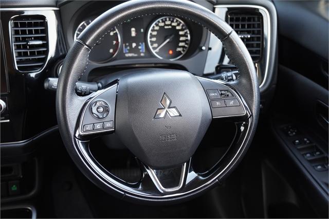 image-15, 2022 Mitsubishi Outlander Ls 2.4 4x4 7-Seater auto at Dunedin