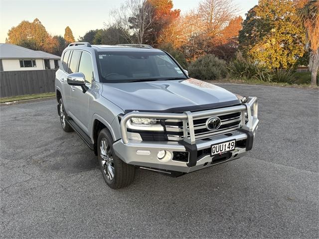 image-0, 2024 Toyota Land Cruiser 300 VX Limited 3.3DT 10AT at Waimakariri