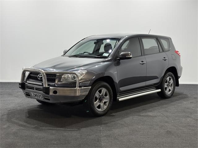 image-2, 2010 Toyota RAV4 at Invercargill