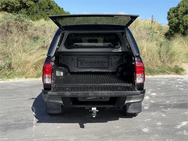 image-7, 2018 Toyota Hilux SR5 Cruiser 4WD at Dunedin