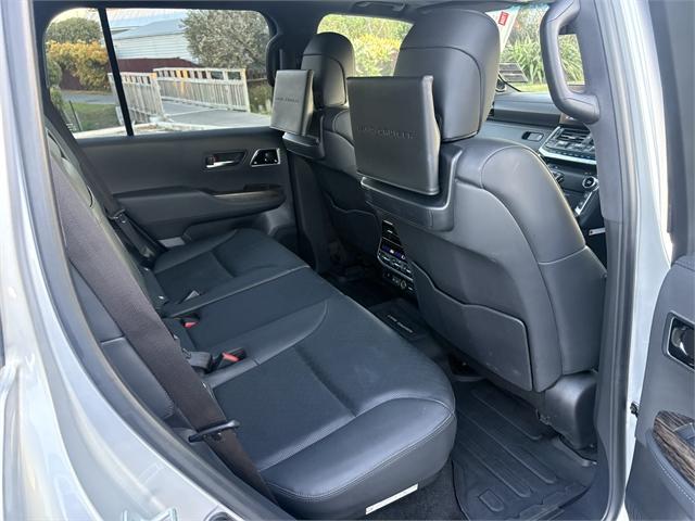 image-11, 2024 Toyota Land Cruiser 300 VX Limited 3.3DT 10AT at Waimakariri