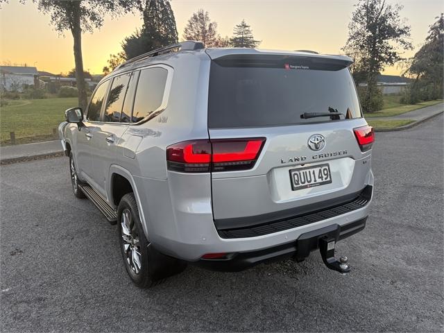 image-1, 2024 Toyota Land Cruiser 300 VX Limited 3.3DT 10AT at Waimakariri